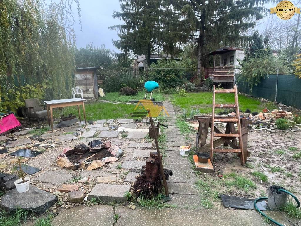 Exkluzívne! Predám poschodovú chatu v Nových Zámkoch