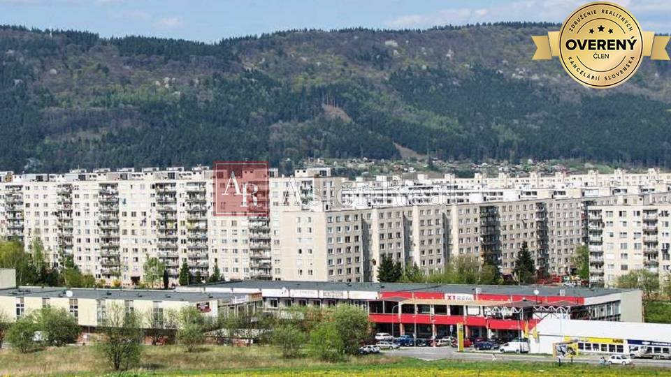 HĽADÁM: 1-izbový byt s balkónom, cca 36 m2, do 135000 €, ŽILINA