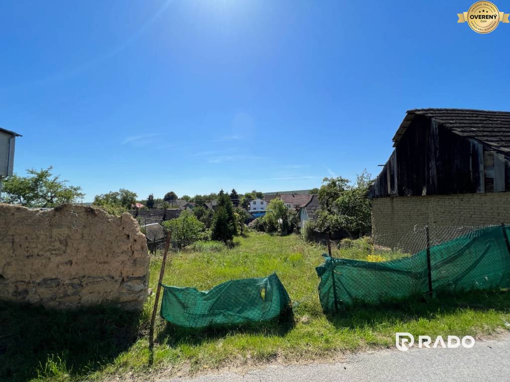 RADO | Stavebný pozemok 500m2 obec Dubodiel