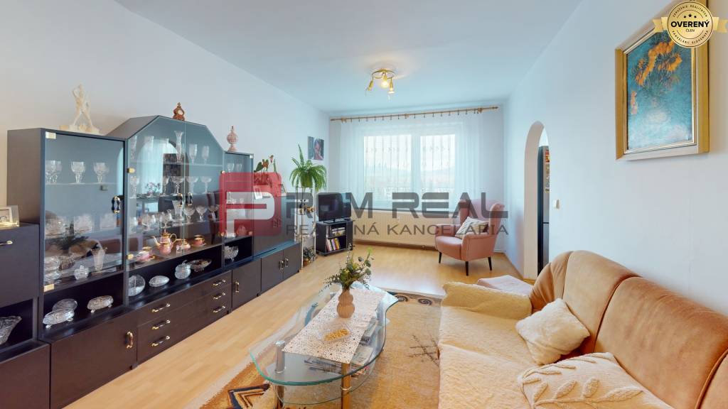 Na predaj 3 izbový byt v Dubnici nad Váhom, Centrum I, 80 m2