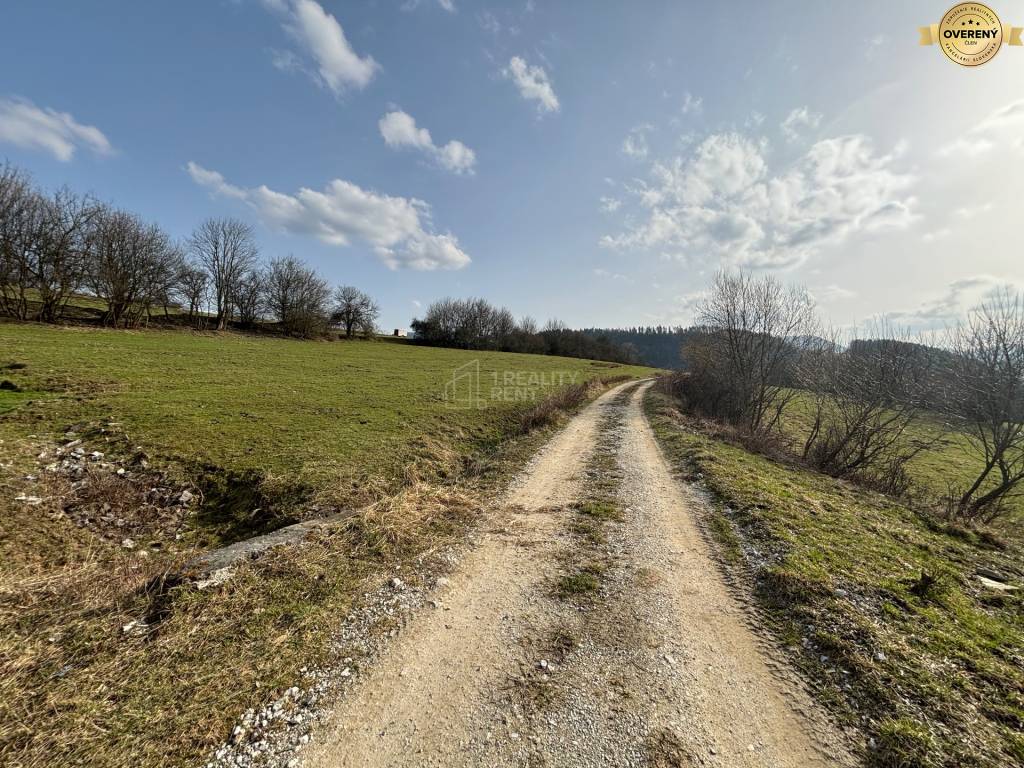 Jedinečná ponuka predaja pozemku na výstavbu v Povine