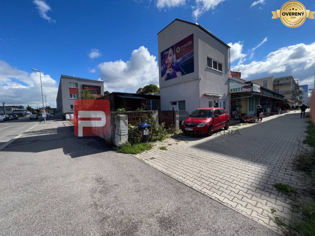 Predaj pozemok v Trenčíne - Zámostie aj so stavebným povolením - byty