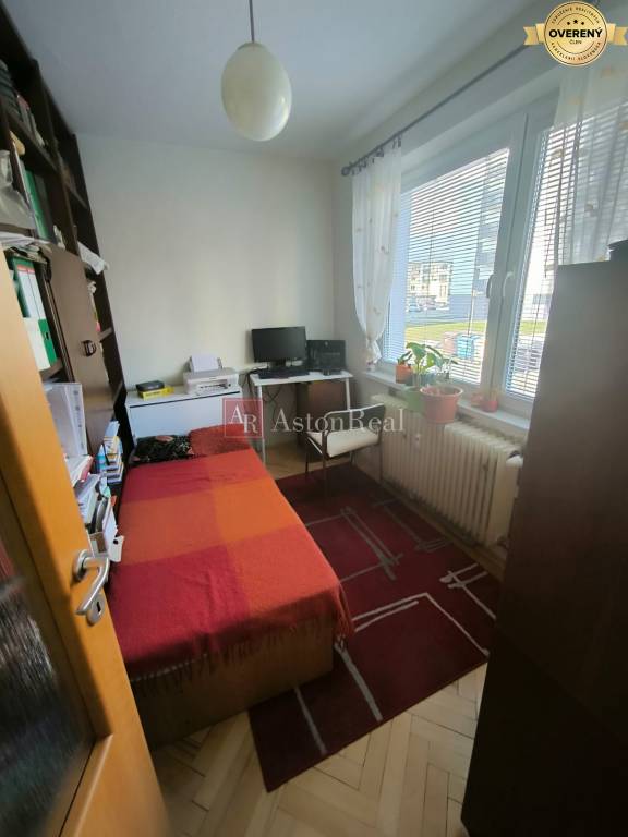 Slnečný 4 izbový byt s Balkónom, 80 m2, v Martine Priekope