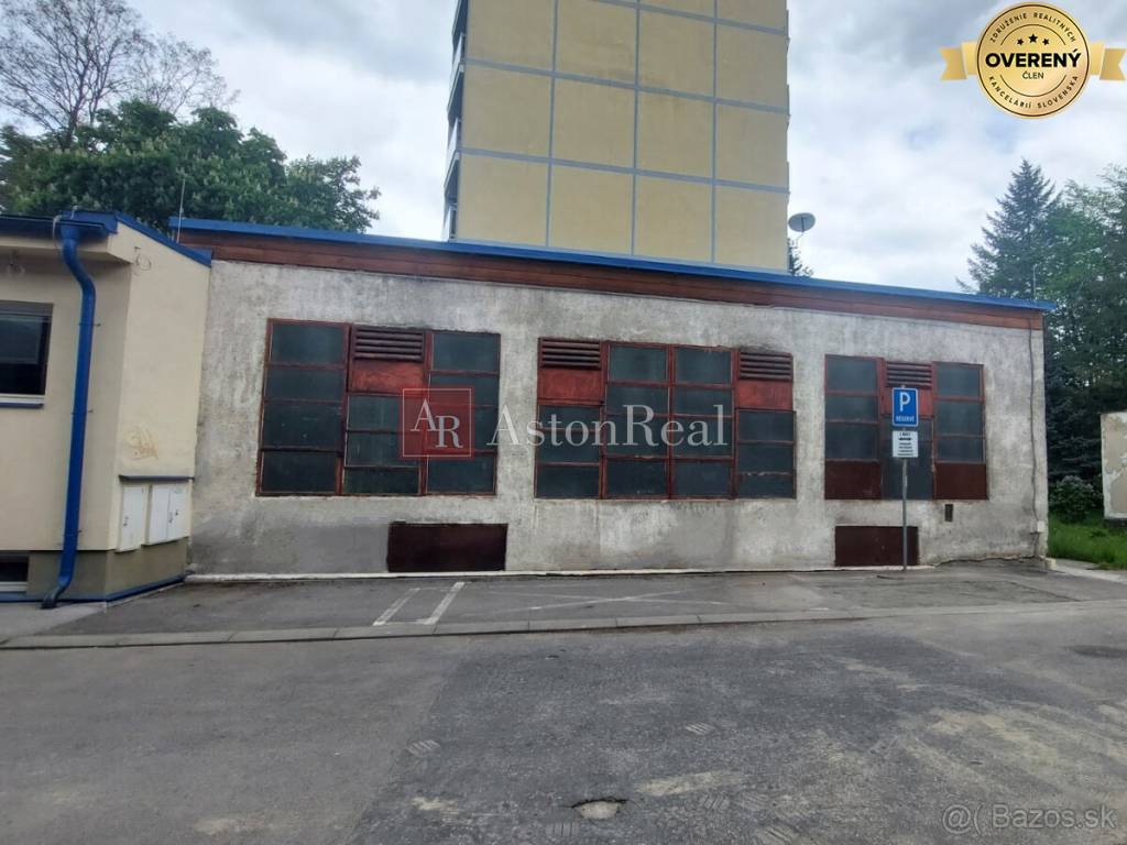 Na predaj: pozemok v centre mesta, bývalá kotolňa, Námestie Slobody