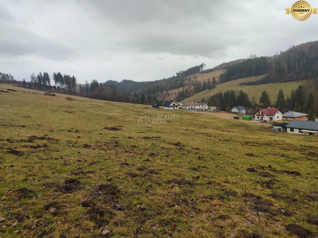 Predaj : Pozemok 1025m2 v obci Snežnica