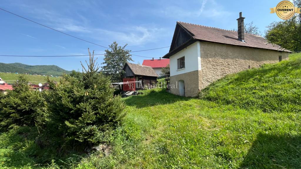 ZNÍŽENÁ CENA: Chalupa, pozemok: 830 m2, pri jazere, Banský Studenec 