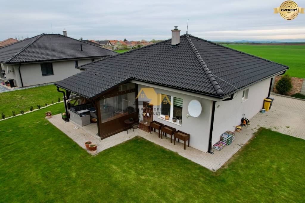 Predám rodinný dom v obci Dvory nad Žitavou