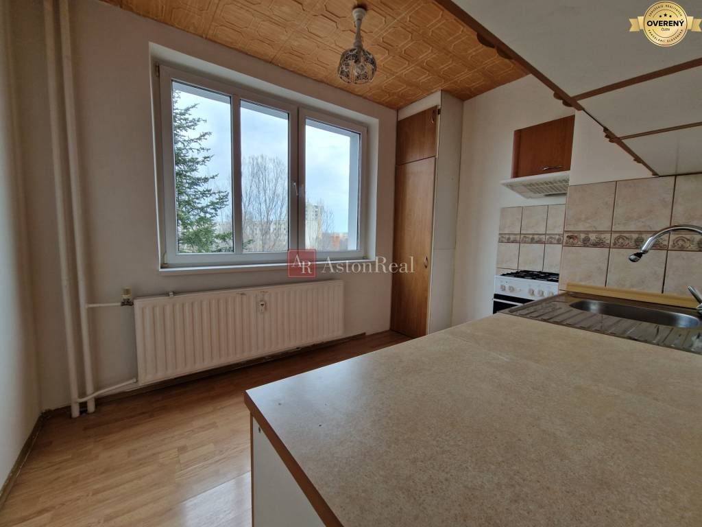 AstonReal: PREDANÉ  2-izbový byt 52 m2 v Poprade - ul. Mládeže