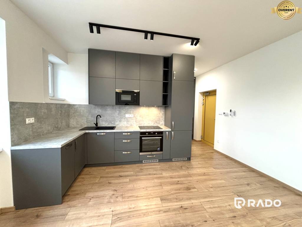 RADO|Na predaj 3–izb.byt, 66 m², Trenčín, ul. Zlatovská