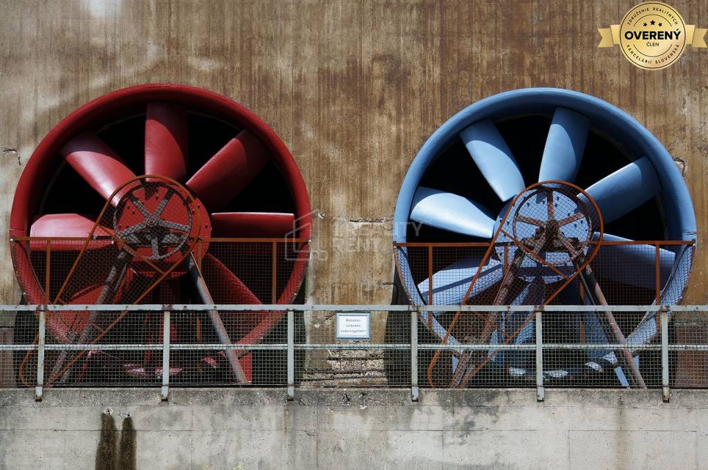 Predaj: Priemyselný areál v Dlhom Poli