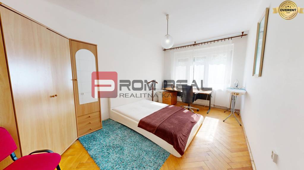 Na PRENÁJOM 2 izbový byt v priamo centre mesta Pezinok