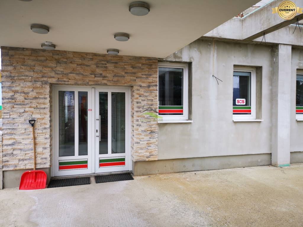 Polyfunkčný objekt - Zdravotnícke centrum