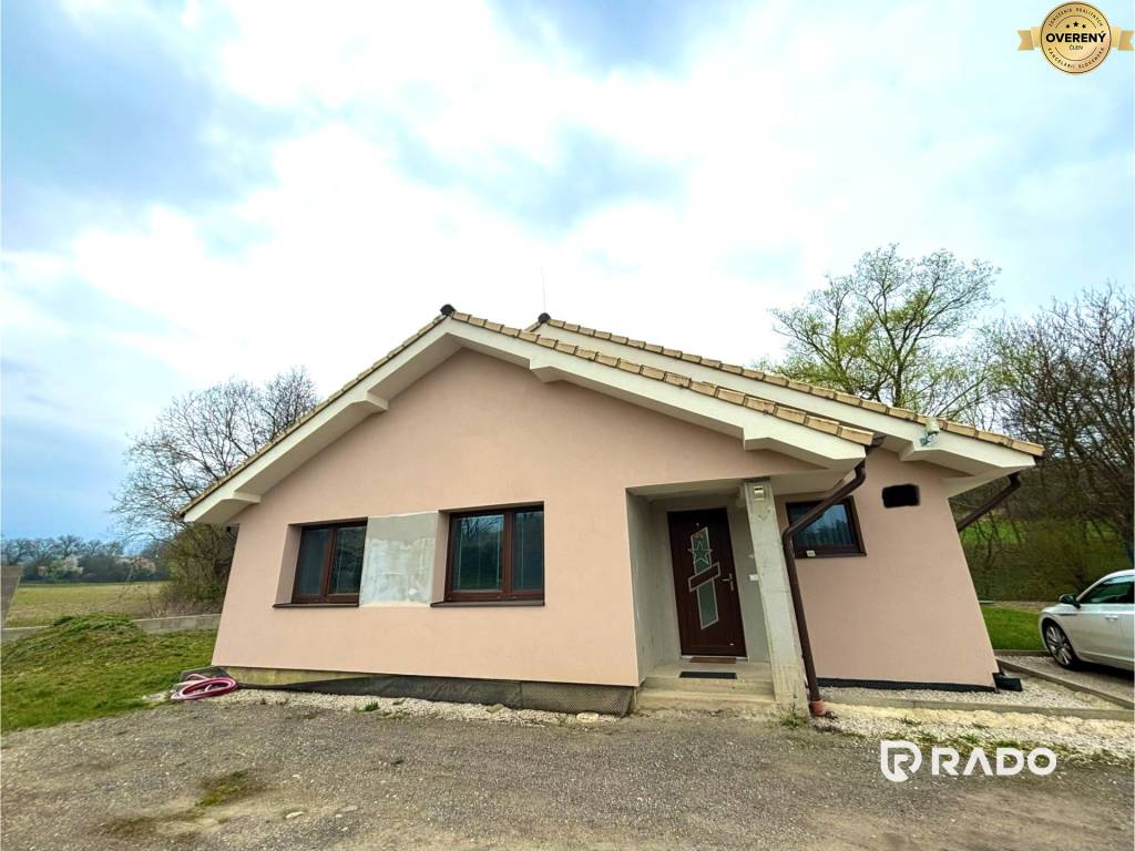 Rodinný dom-Predaj-Trenčianske Stankovce-265000.00 €