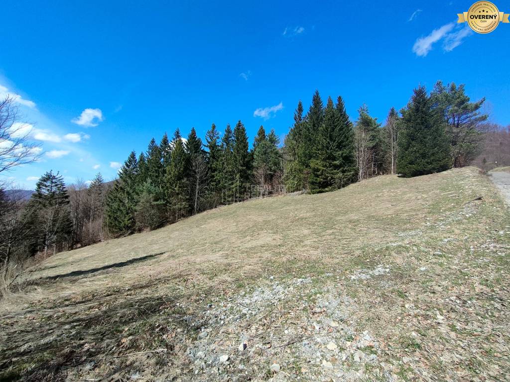 Predaj: Krásny rekreačný pozemok 2700 m2 v Terchovej (MO)