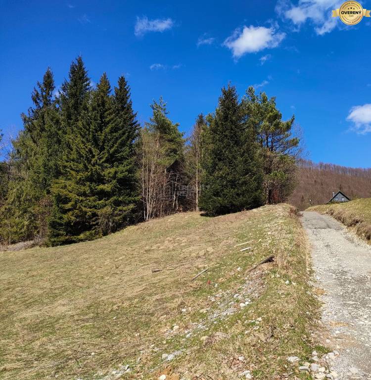 Predaj: Krásny rekreačný pozemok 2700 m2 v Terchovej (MO)