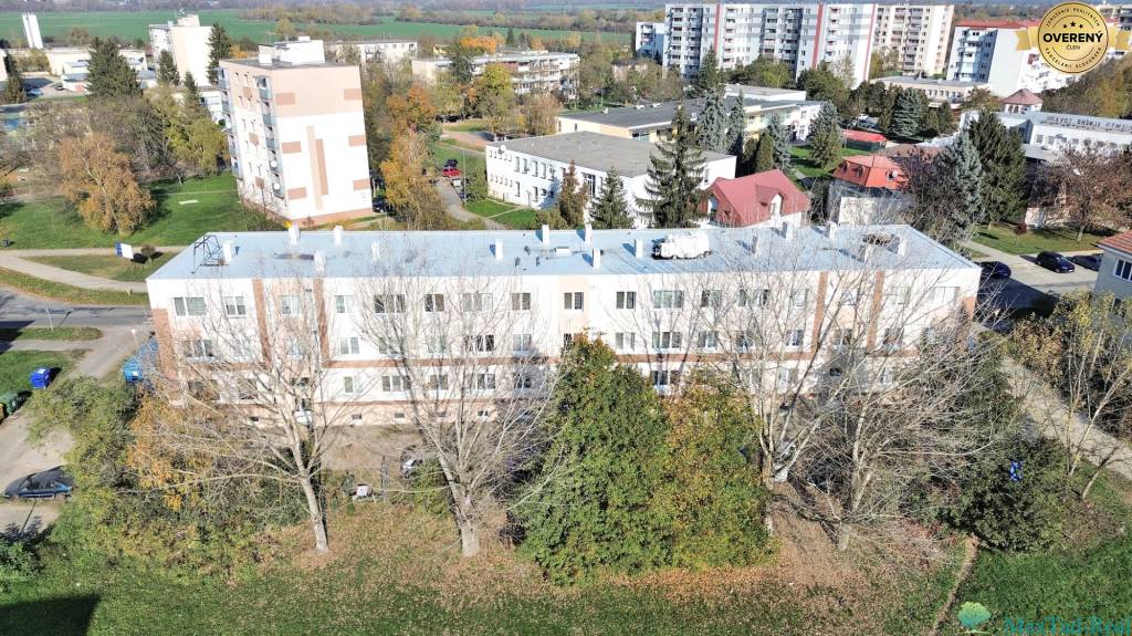 Zateplený tehlový byt s novými plastovými oknami, Veľké Kapušany 76 m2
