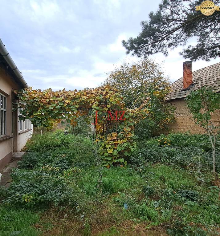 Rodinný dom a záhrada 1.100 m2, Šarovce (SM - 731)