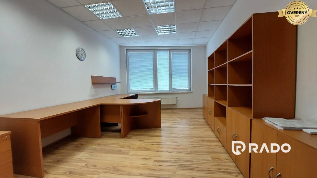 RADO | Predaj kancelárie 49 m2 + parking, Trenčín - Soblahovská