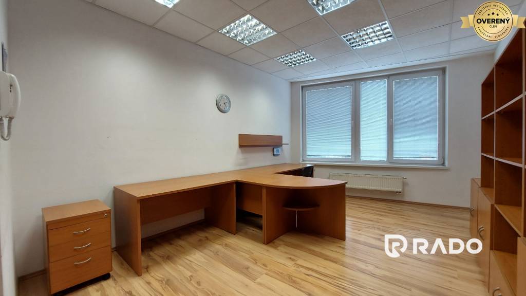 RADO | Predaj kancelárie 49 m2 + parking, Trenčín - Soblahovská