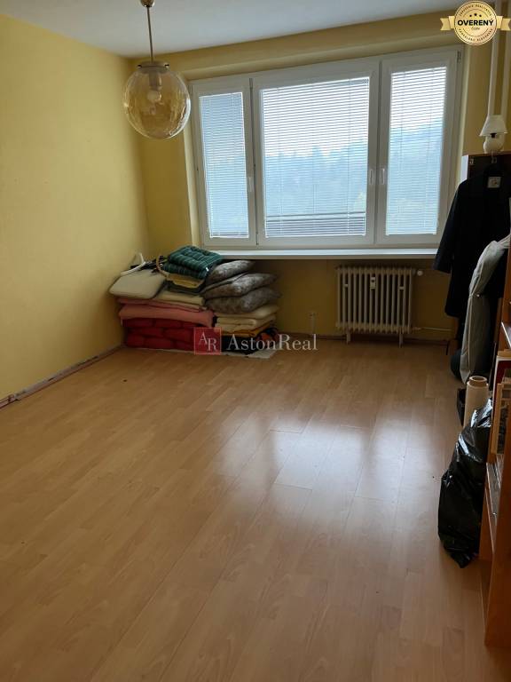 PREDAJ: 4 izb. byt s balkónom, 83 m2, B. Bystrica-Fončorda-Moskovská