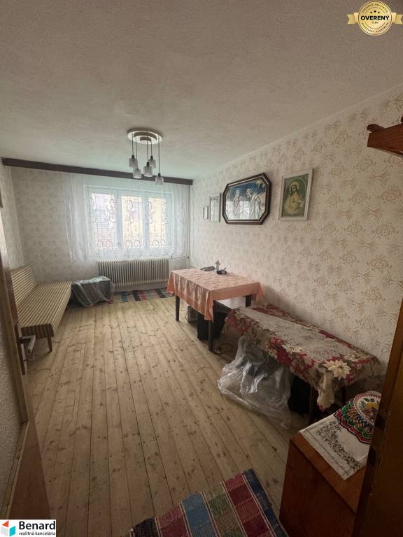 NA PREDAJ RODINNÝ DOM V OBCI JAKUBANY