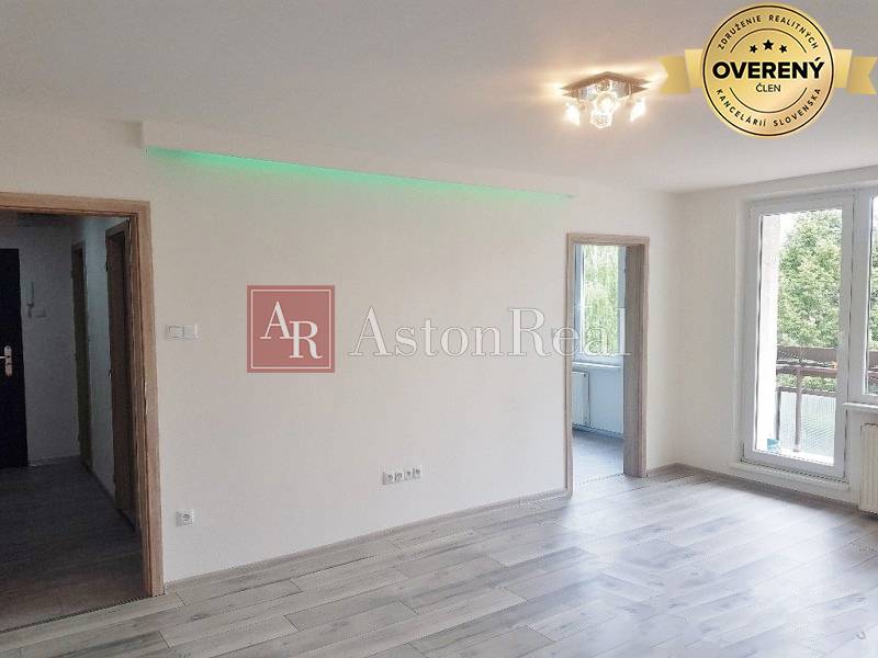Predaj! 2 - izbový byt 54m2 po rekonštrukcii, Nábrežie - Lipt. Mikuláš