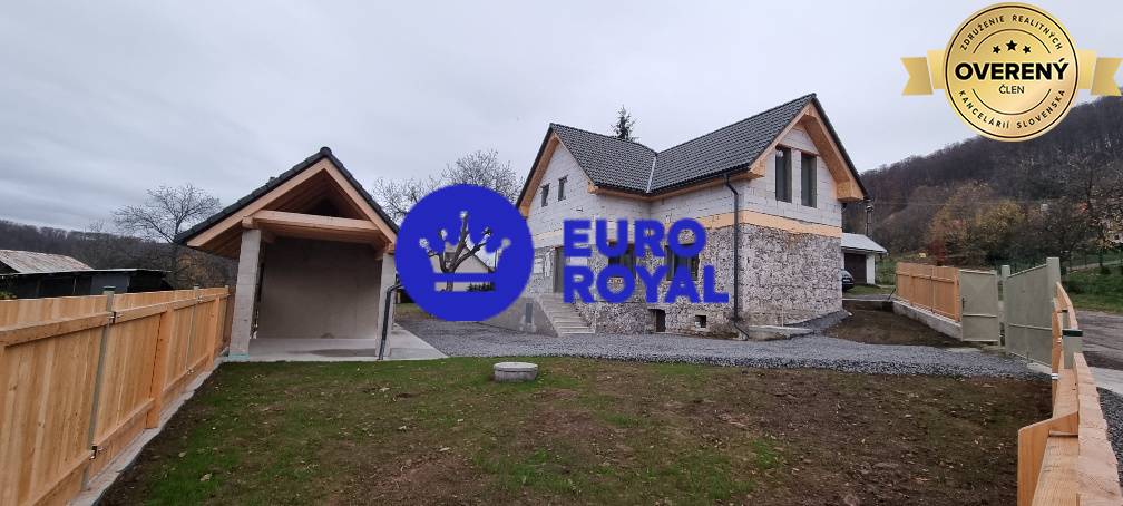 Rodinný dom-Predaj-Nová Baňa-220000.00 €