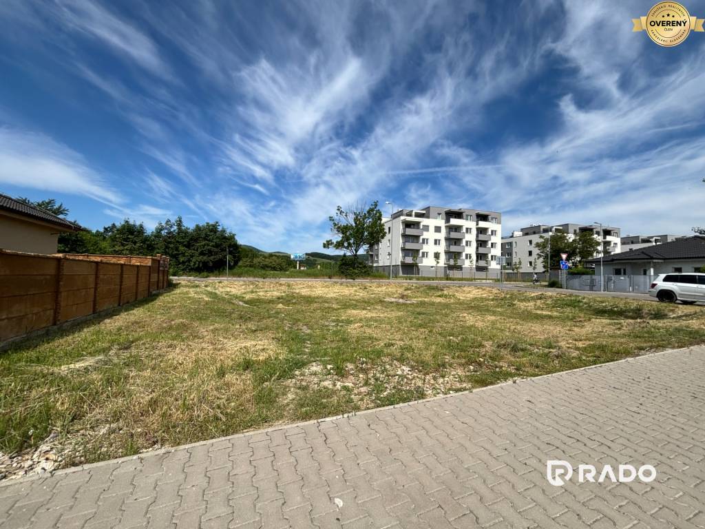 Pozemok pre RD-Predaj-Trenčín-171000.00 €