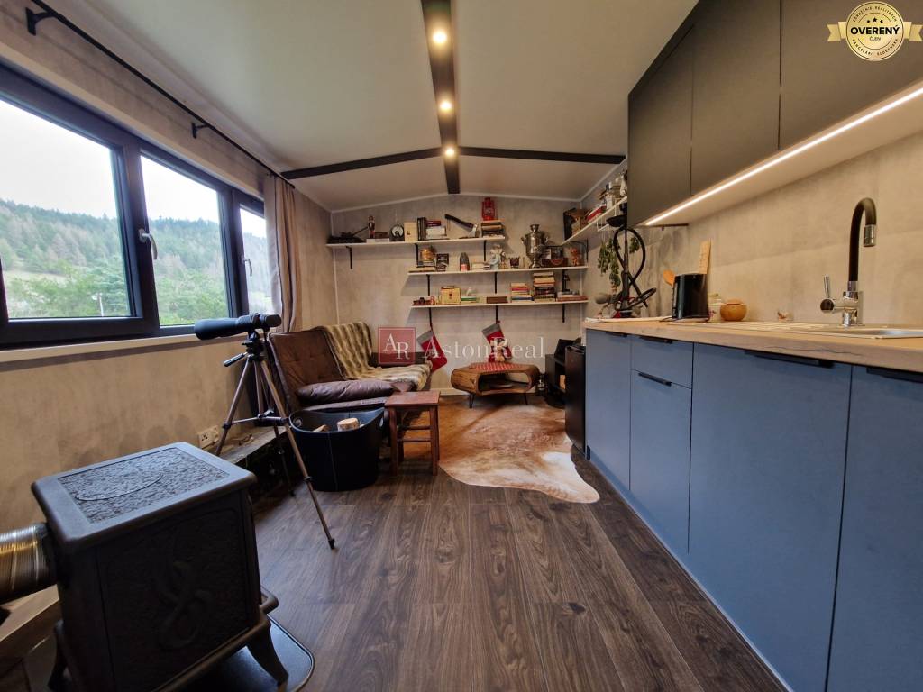 AstonReal: REZERVOVANÉ  pozemok o výmere 463m2 + mobilný dom, Zálesie