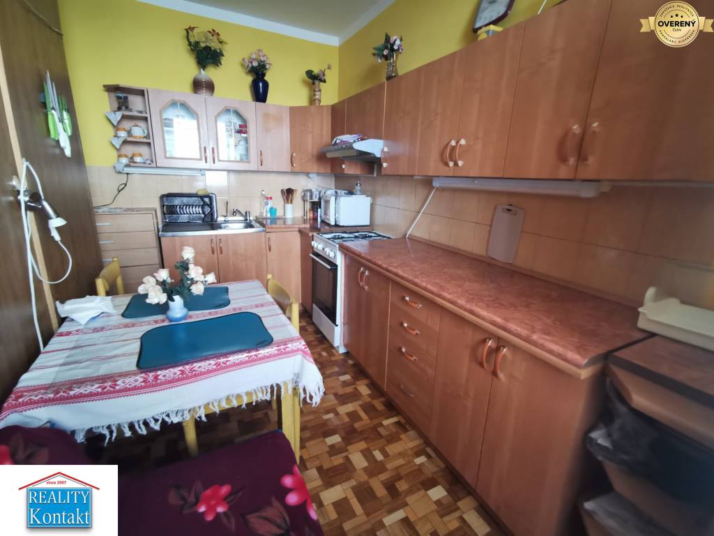 Prenájom Iný Iný-Prenájom-Nové Zámky-401.00 €