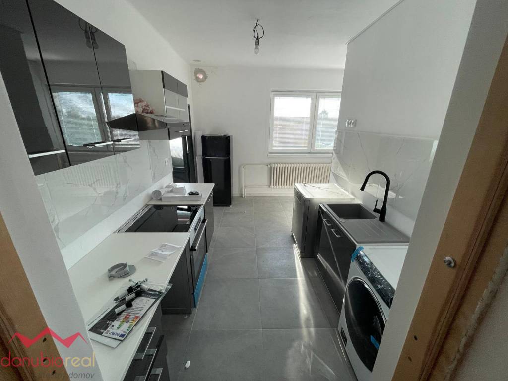 Prenájom veľkého 2-izbového bytu, Veľké Kosihy