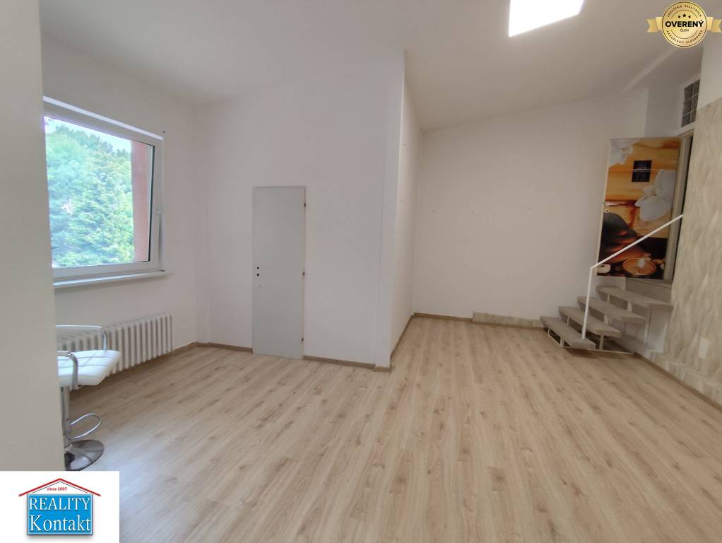 Ponúkame na prenájom obchodný priestor v Nových Zámkoch