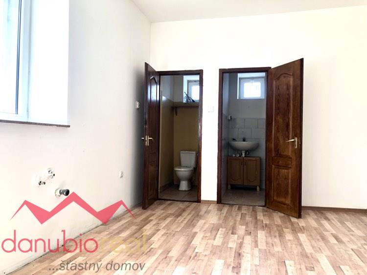 Rodinný dom s kompletnou prerábkou na kľúč, Zemianska Olča