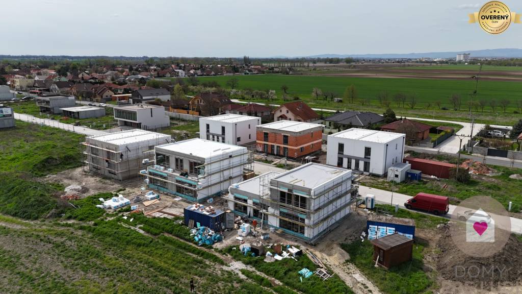 Kráľovské bývanie v novostavbe s hliníkovými oknami už tento rok