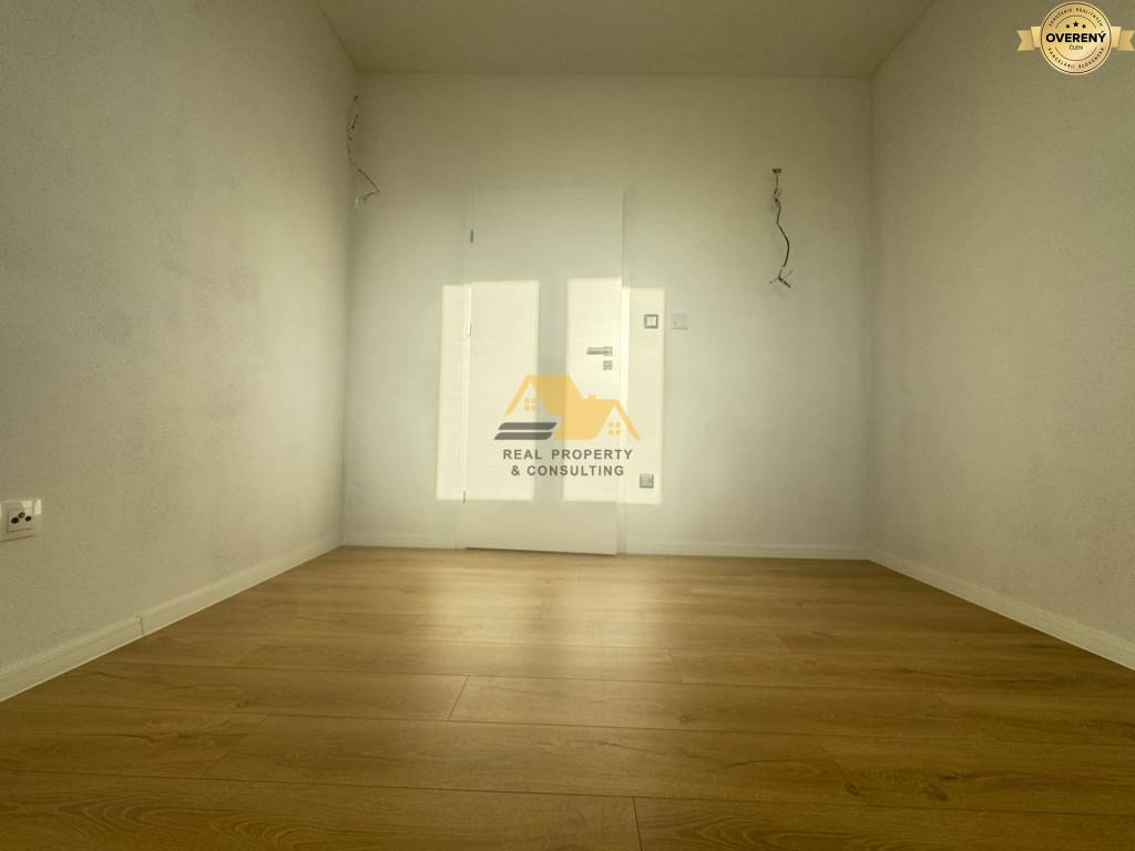 Predám moderný penthouse s veľkými terasami v Nových Zámkoch
