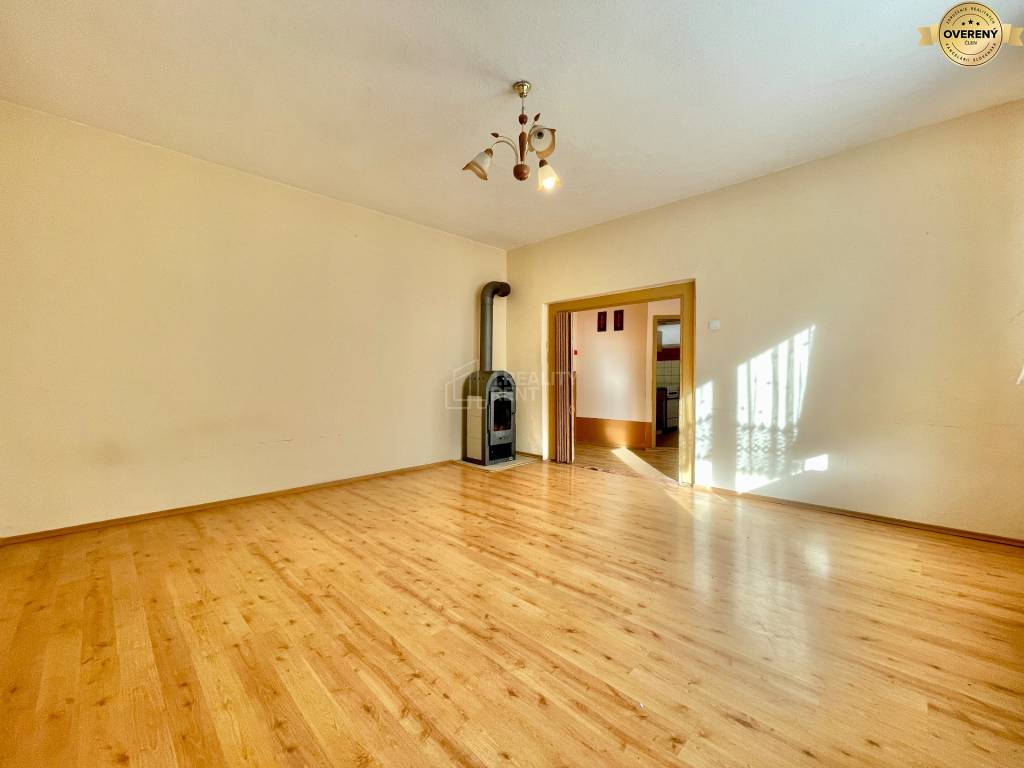 Na predaj Rodinný dom s pozemkom  612m2 v Rosine pri Žiline