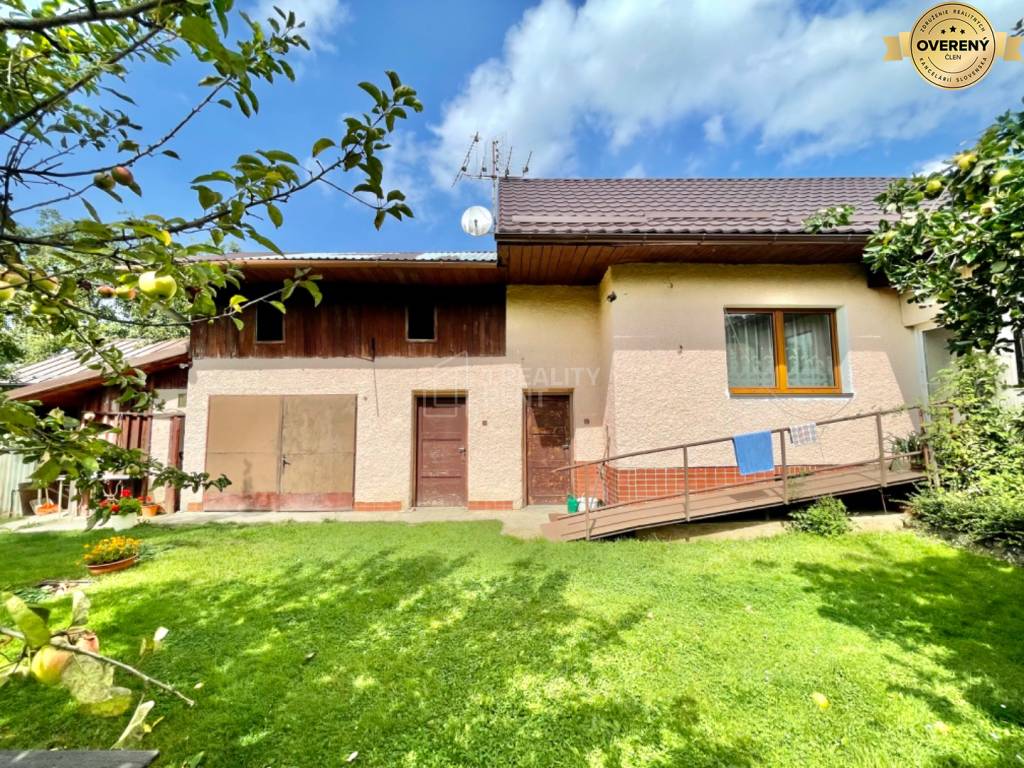 Na predaj Rodinný dom s pozemkom  612m2 v Rosine pri Žiline