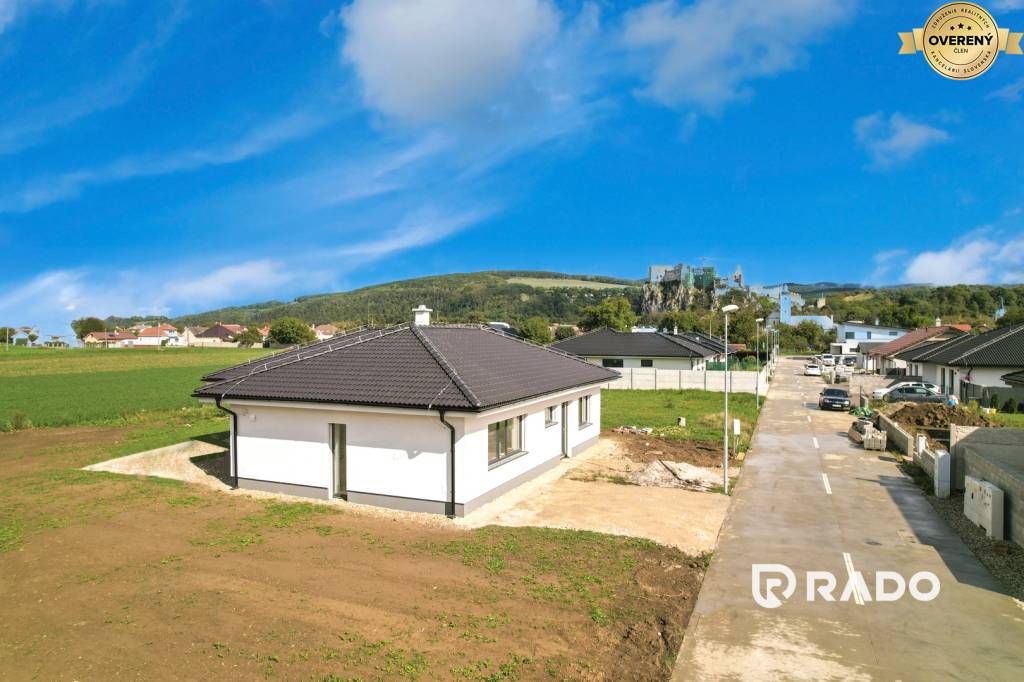 RADO | Veľký 5-izbový rodinný dom s jedinečným pozemkom 1527m2, Beckov