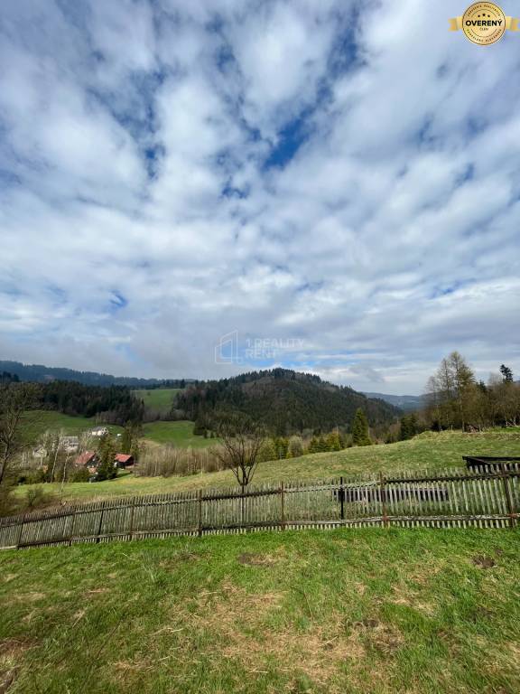 Predaj nádhernej usadlosti súboru a obrovských pozemkov v Oščadnici