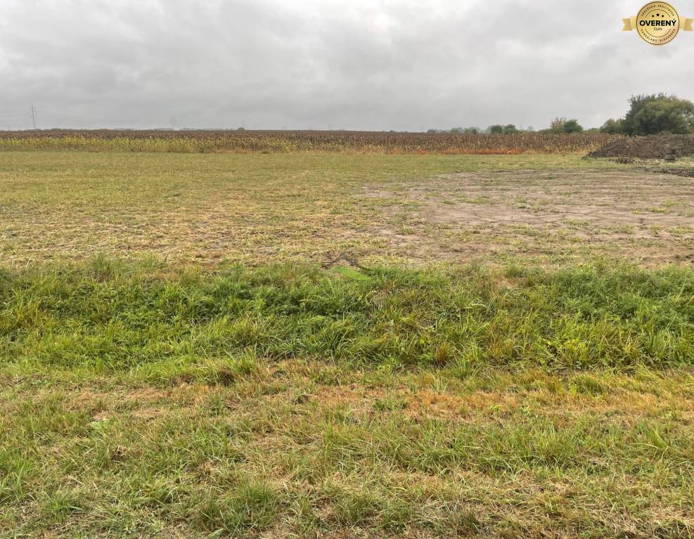 Stavebný pozemok pri Michalovciach - 750 m2 - 27.000€