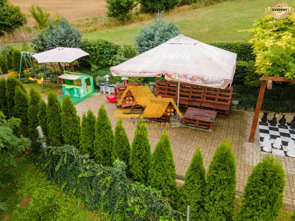 Exkluzívne! Predám apartmánový dom v obci Podhájska
