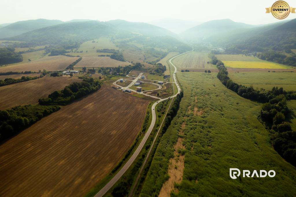 RADO | Slnečný stavebný 1483m2 pozemok Trenčianska Teplá 