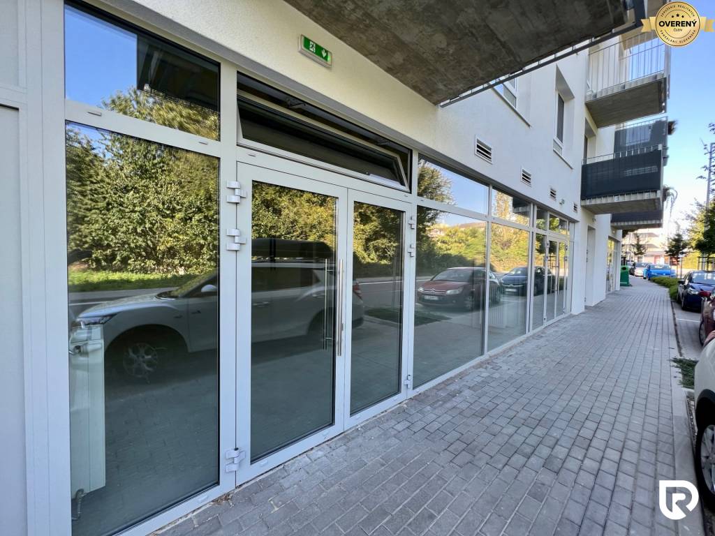 RADO | Prenájom obchod. priestorov, novostavba 57m2, Trenčín-Zlatovce