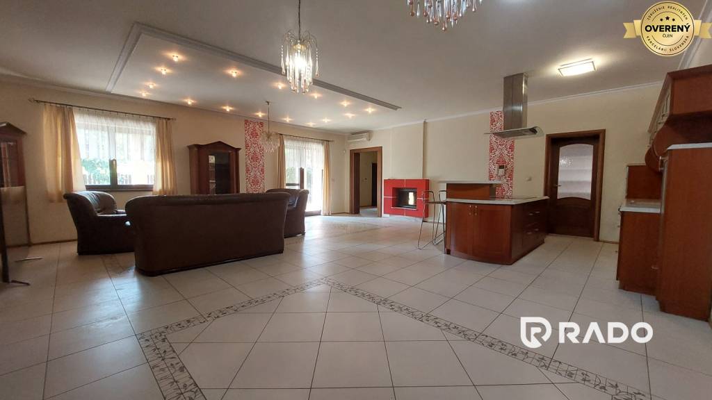 RADO | Predaj rodinného domu s pozemkom 655 m2, Staničná ul. - Trenčín