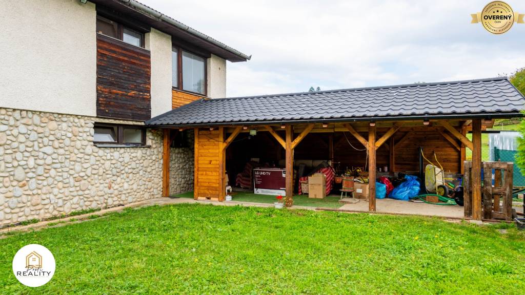 REZERVOVANÉ - 5i RD s altánkom, záhradou a perfektnou dostupnosťou