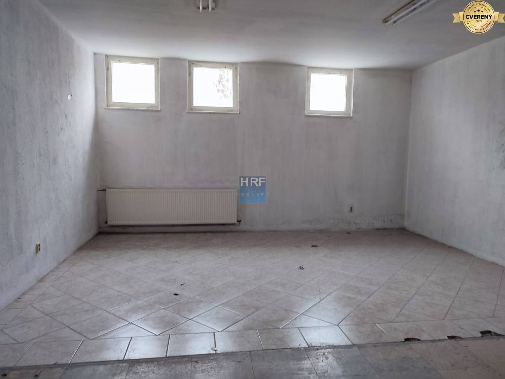 Prenájom objektu  v centre obce Vrádište