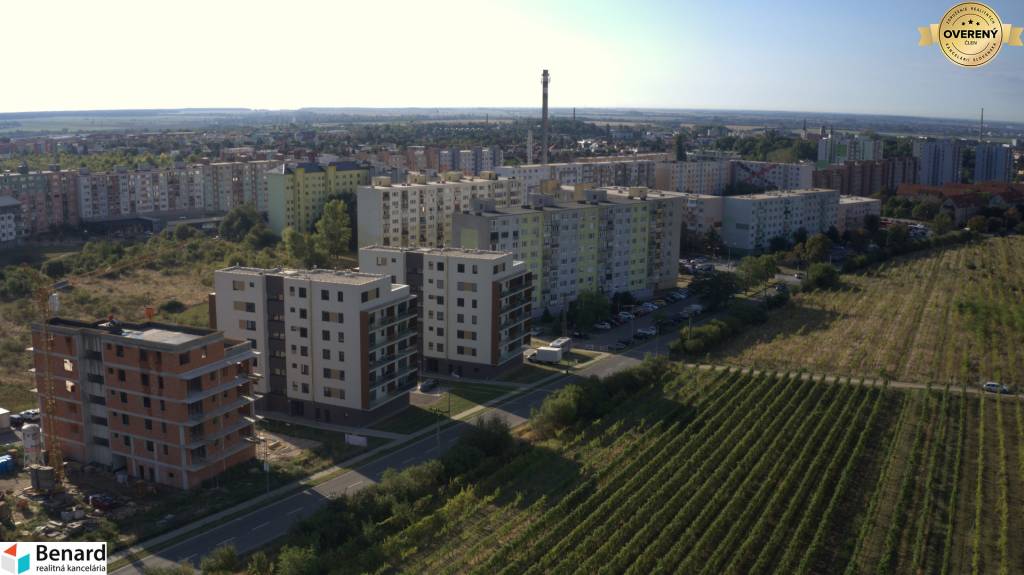 NA PREDAJ 4 IZBOVÝ BYT S LOGGIOU - BYTY ROZÁLKA - byt 6B