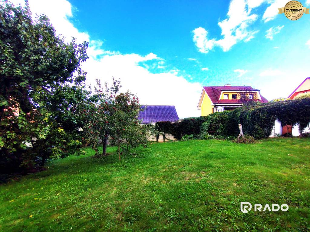 RADO ǀ Trojizbový RD v obci Cerová