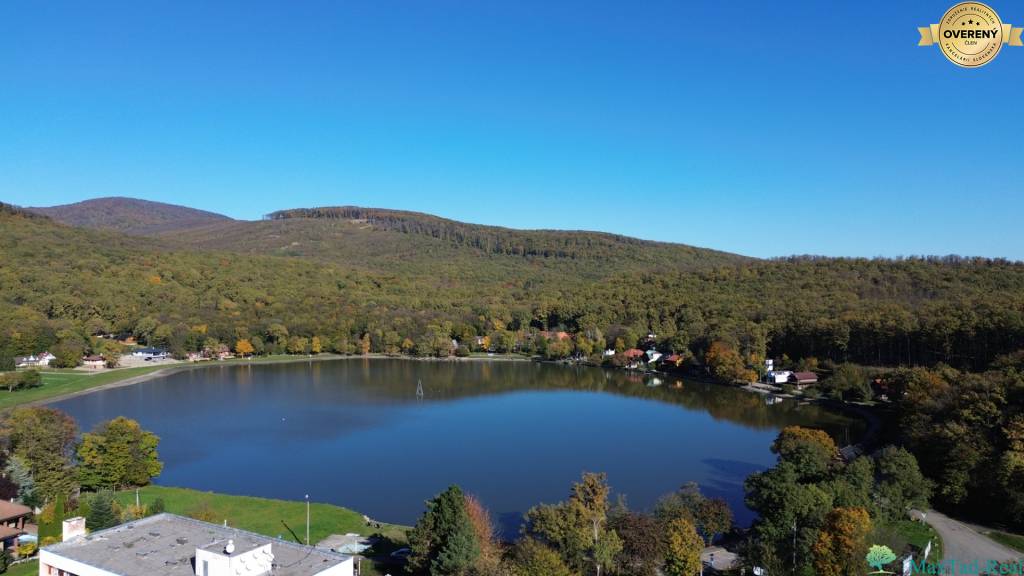 Pozemok na chatu pri Vinianskom jazere, 1180 m2