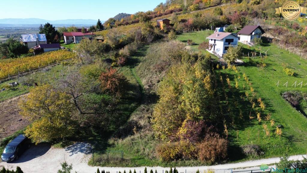 Pozemok na chatu pri Vinianskom jazere, 1180 m2